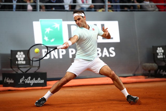 Federer: Linije su klizave, opasno je igrati u takvim uslovima
