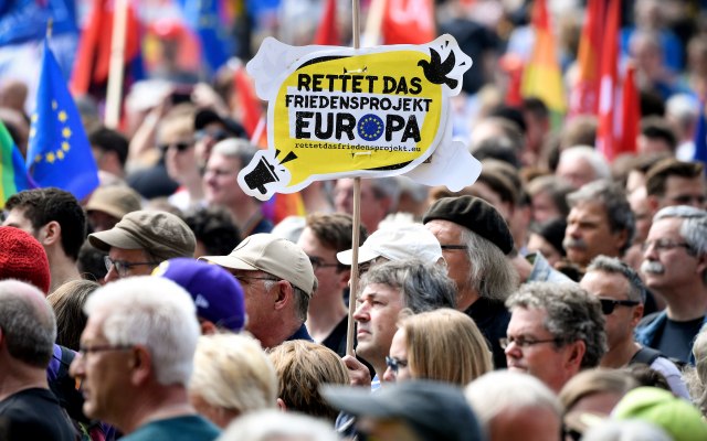 Zahuktava se pred evropske izbore: Evropljani šetaju protiv nacionalizma VIDEO