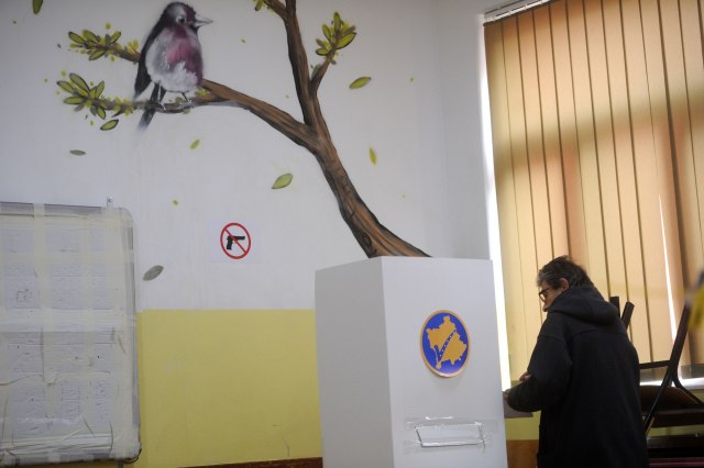 KiM: Zatvorena birališta na izborima za 4 gradonačelnika