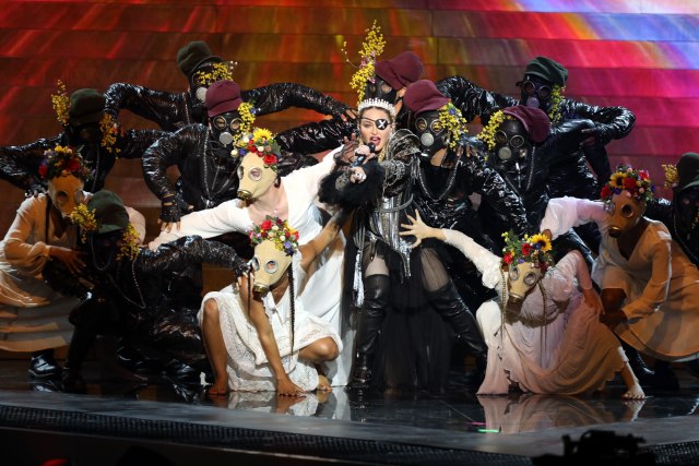 "Subverzivni" nastup kraljice popa: Šta je Madona poruèila Izraelcima i Palestincima? FOTO / VIDEO