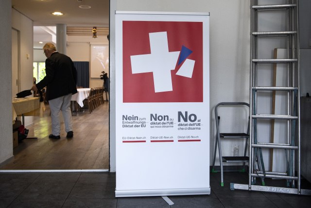 Švajcarci rekli "ne" oružju: Veæina podržala novi zakon na referendumu