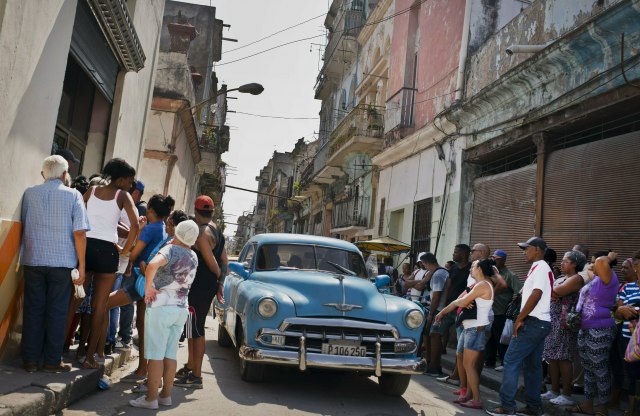 Kuba: Oldtajmer uleteo među pešake, poginuo i novinar, među povređenima turisti