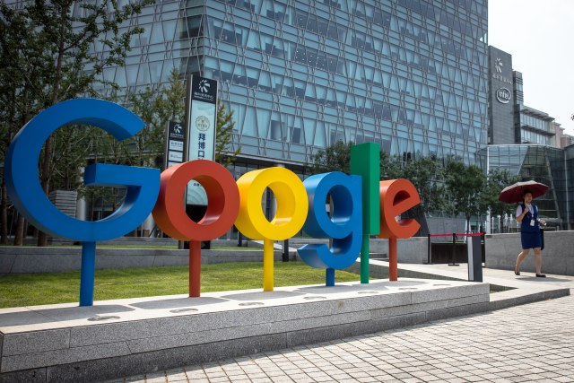 Gugl odložio suspenziju saradnje s Huavejem