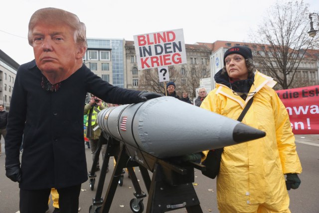 Upozorenje: Pregovori u æorsokaku, zbog nadmetanja SAD i Kine bliži smo nuklearnom ratu