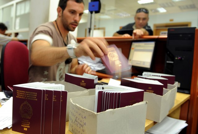 Haos na šalterima za pasoše: Slobodni termini i za preko mesec dana
