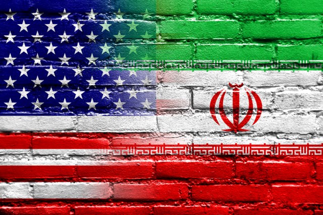 "Ako poèine i najmanju glupost, poslaæemo ih na dno mora"; Iran "zapretio" SAD-u