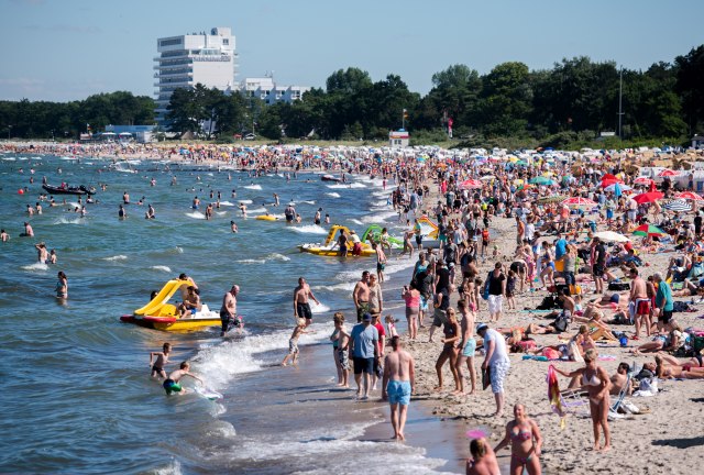Sezona sve bliža: Javni poziv za zakup 16 plaža u Herceg Novom