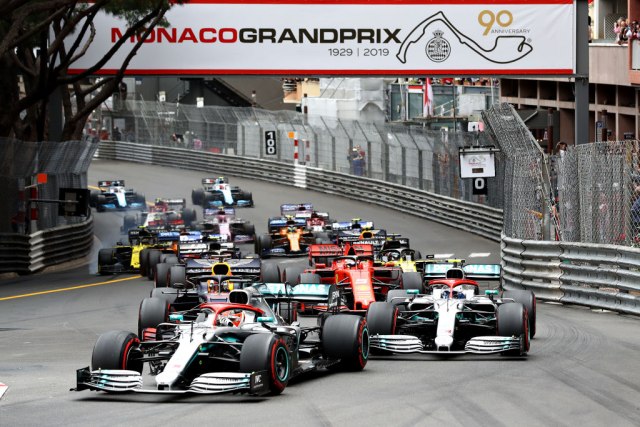 Drama u Monaku završena pobedom Hamiltona