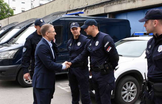 Stefanović: Od policije se očekuje da zada udarac mafiji