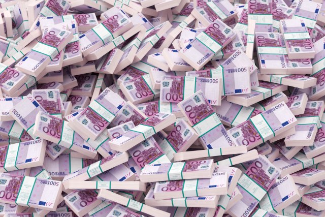 Borba protiv pranja novca: Plaæanje u kešu samo do 500 evra