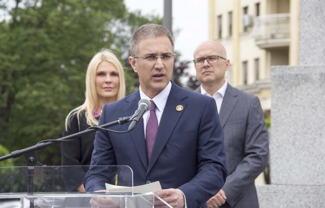 "Dijana Hrkaloviæ više ne radi u MUP-u"