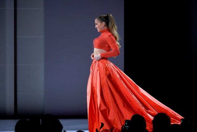 Boja koja "zamenjuje crnu", apsolutni hit: Džej Lo pokazala da je ikona stila FOTO/VIDEO