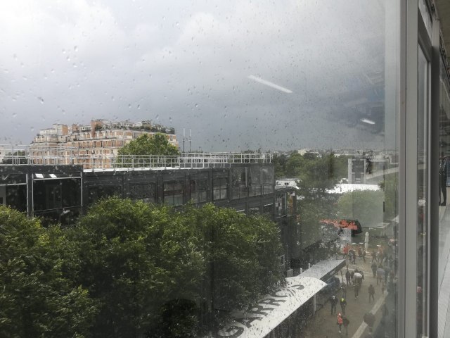 Đoković Roland Garros prekinut meč