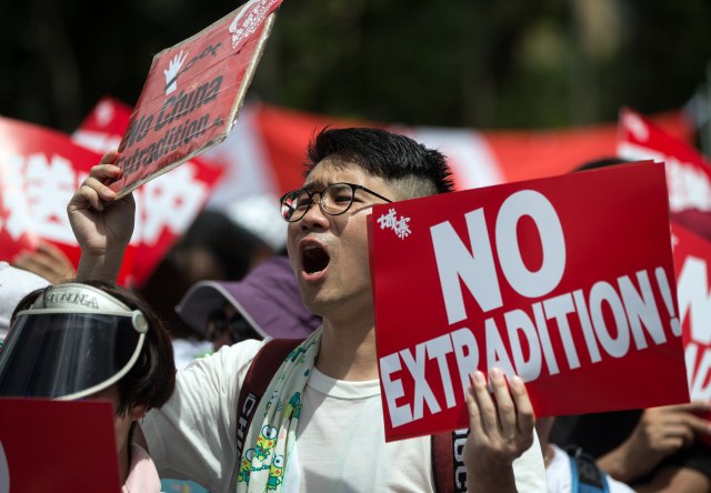 Kina podržala liderku Hongkonga, aktivisti nezadovoljni