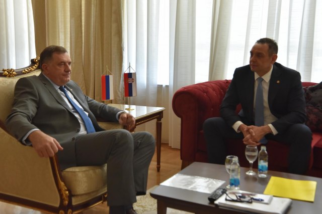 Vulin i Dodik u Banjaluci sa borcima sa Košara: Kad branite Srbiju - branite i Republiku Srpsku