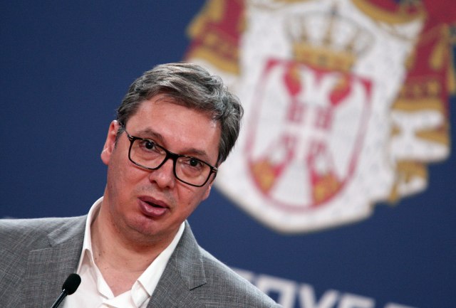 Vučićeva čestitka Trampu: Srećan rođendan, puno uspeha i dođite u Srbiju