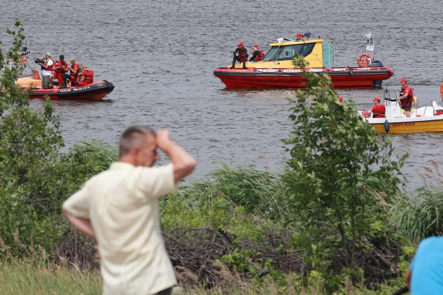 Avion u Poljskoj se srušio u reku, poginuo pilot