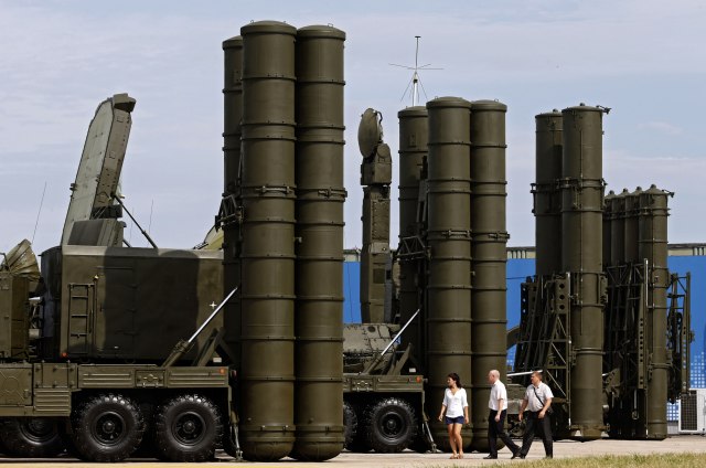 Ruski raketni sistem S-400 stiže u Tursku u prvoj polovini jula