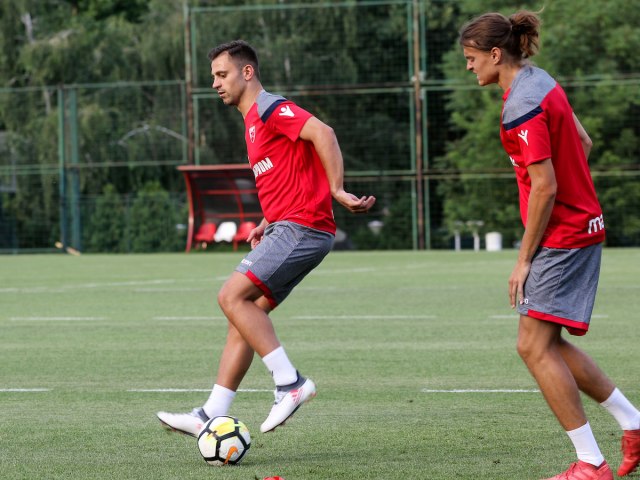 Milojević ostavio trojicu fudbalera u Beogradu