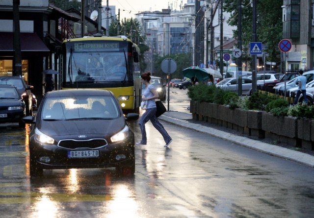 AMSS: Umeren saobraćaj, ali savetuje se oprez jer će opet biti kiše