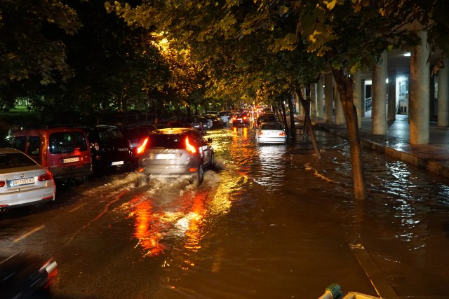 I zvanično, na Beograd su se u sredu sručile najintenzivnije padavine VIDEO/FOTO