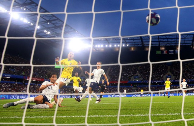 Francuska izbacila Brazil na produžetke, Engleskinje i VAR rasplakale Kamerunke