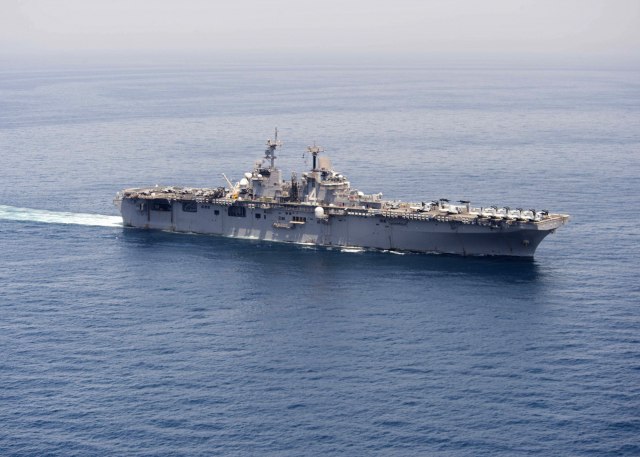 Još jedan amerièki ratni brod na Bliskom istoku