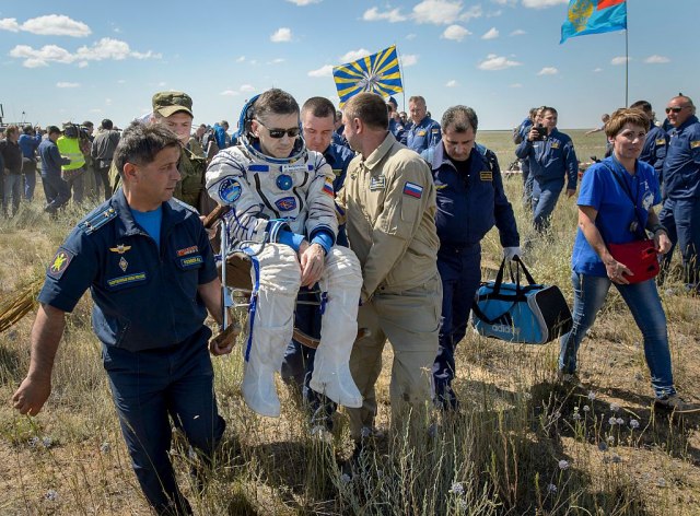 Posle sedam meseci u svemiru, Sojuz se vratio na Zemlju