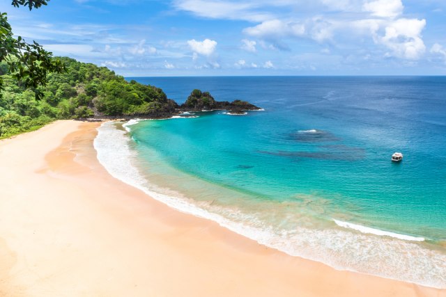 Proglašena je za najlepšu plažu na svetu: Pogledajte kako izgleda savršeno mesto za odmor