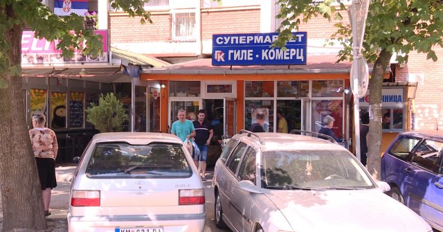 Prodavnice na severu Kosova sutra neæe raditi: Srbi  žive od zaliha hrane