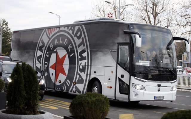 Partizan se seli u Sloveniju, Gomeš na spisku putnika