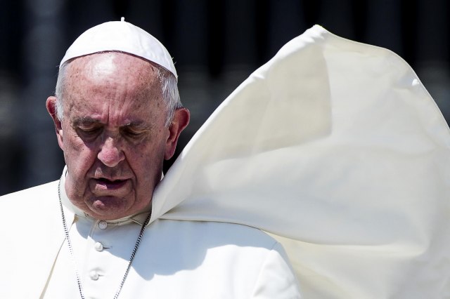 Papa pozvao na otvaranje humanitarnih koridora za spasavanje migranata