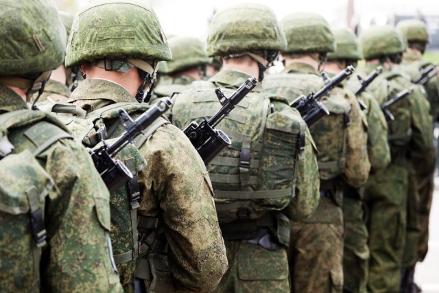Analiza: Vojska Srbije kritièno, trebalo bi vratiti služenje vojnog roka