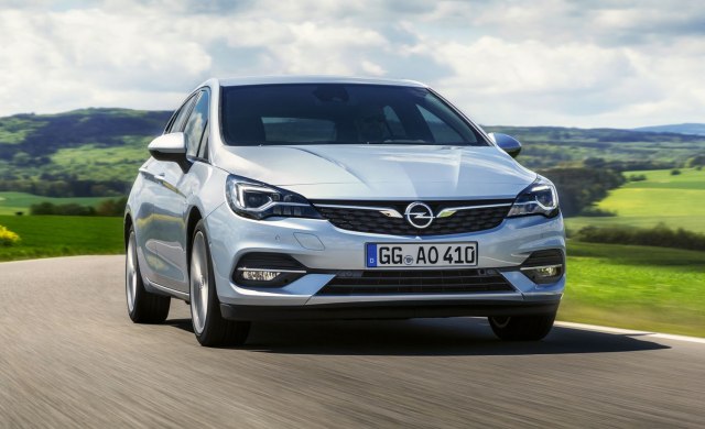 Opel "osvežio" Astru – isto lice, novo srce FOTO