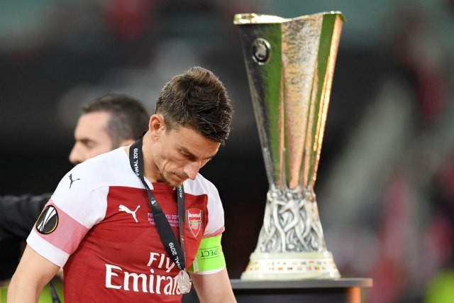 Kapiten Arsenala odbio da putuje sa ekipom u SAD