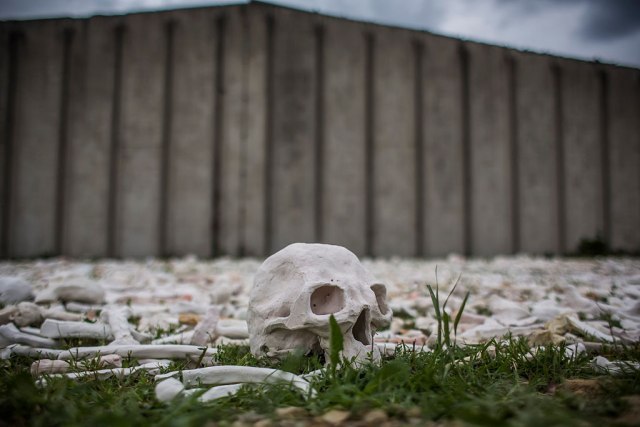 Dutch UN soldiers sue Dutch Government over Srebrenica; "Sent to impossible mission"