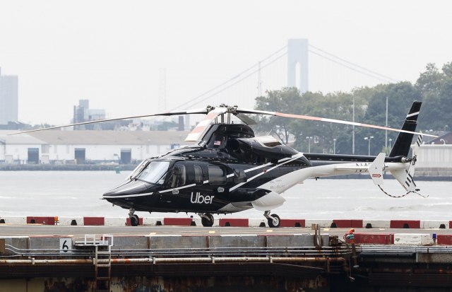 NY: Pokrenuli leteæi taksi, gradonaèelnik se protivi