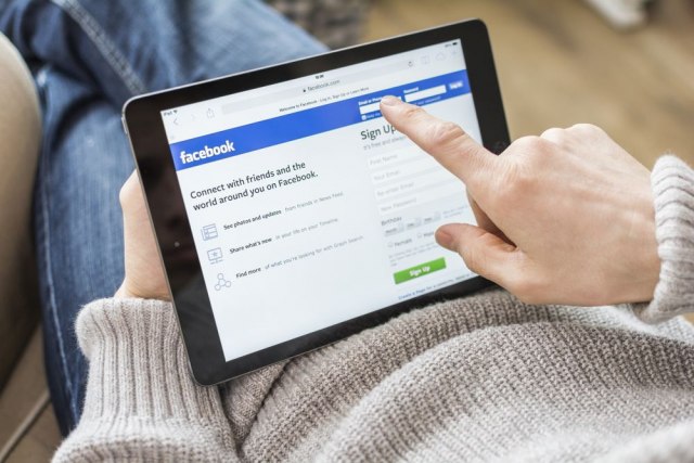 Facebook pomaže korisnicima da razumeju ciljane reklame