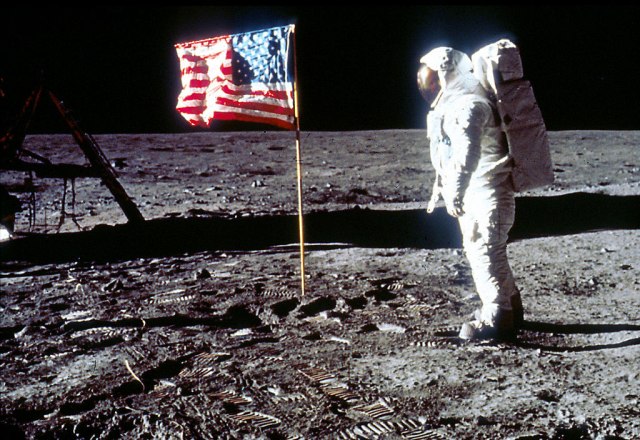 50 godina kasnije milioni ljudi tvrde: NASA je lažirala sletanje na Mesec!