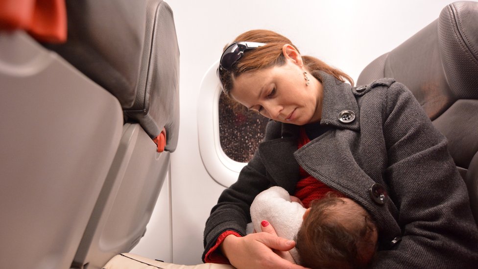 Holandija: Kako je dojenje u avionu "poljuljalo&#x201c; Tviter