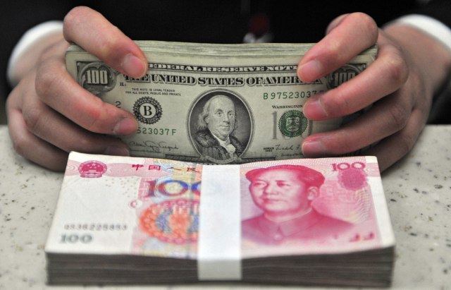 MMF: Dolar precenjen - evro, juan i jen nisu