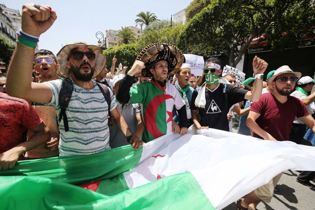 Alžirci ponovo na ulicama