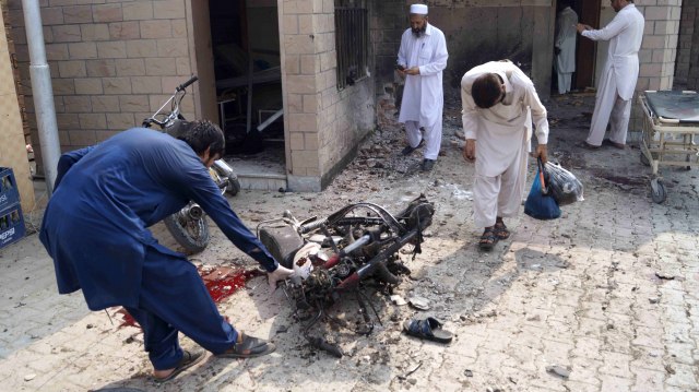 Žena bombaš samoubica uništila urgentni centar sa sedam kilograma eksploziva