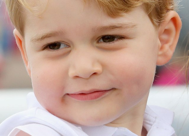 Mali princ Džordž danas puni 6 godina: Na slavljenièkim fotografijama u dresu reprezentacije