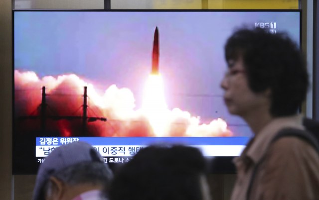 S. Koreja: Ispaljena raketa je upozorenje, svečano