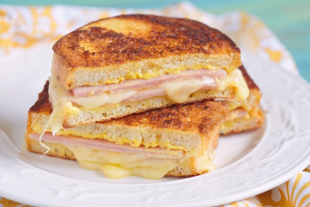 Omiljeni doručak mnogih: Evo kako da spremite savršene sendvič prženice