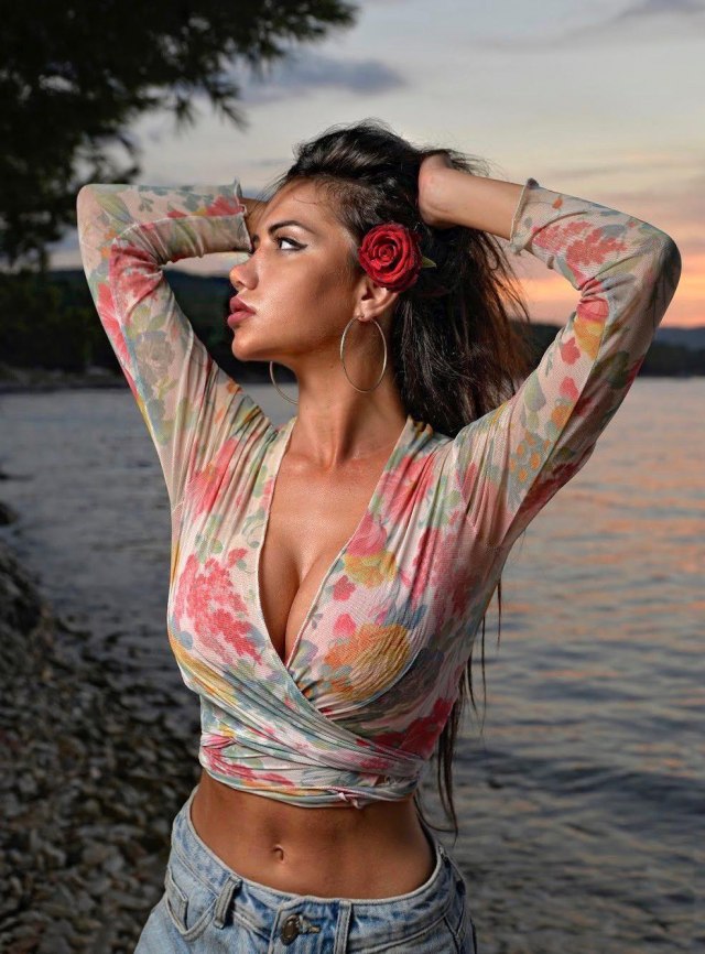 Ostavlja bez daha: Lepa Ljubica predstavlja Srbiju na izboru za "Mis sveta" FOTO