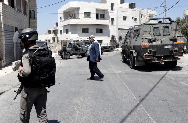 Izraelski vojnici upali u palestinsko selo u potrazi za ubicom vojnika
