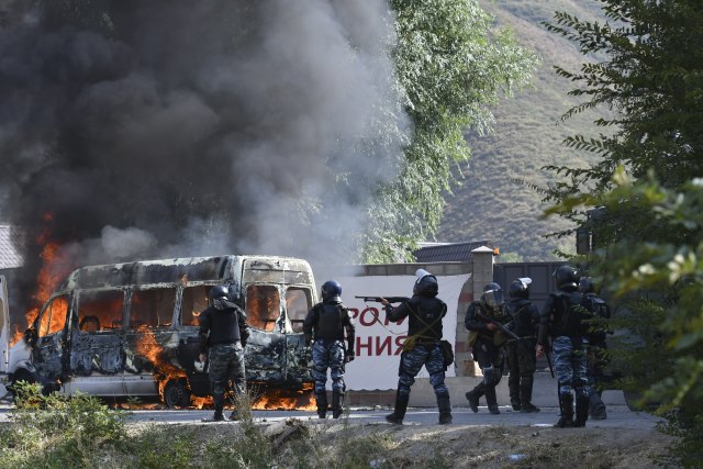 Kirgistan: Uhapšene pristalice Atambajeva, potraga za organizatorima