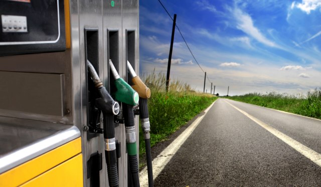 Komšijama pojeftinilo gorivo: Litar benzina 1,35 evra, litar dizela1,29 evra